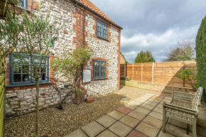 No 33 Cottage 4